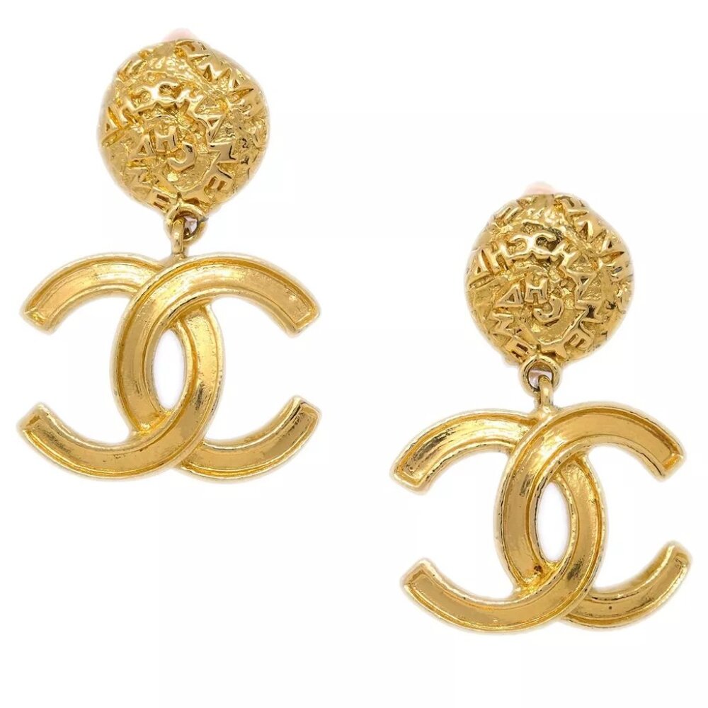 Chanel Gold Dangle Earrings Clip-On 95A